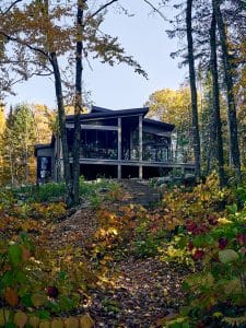 chalet en foret - poutres et poteaux -evolution A