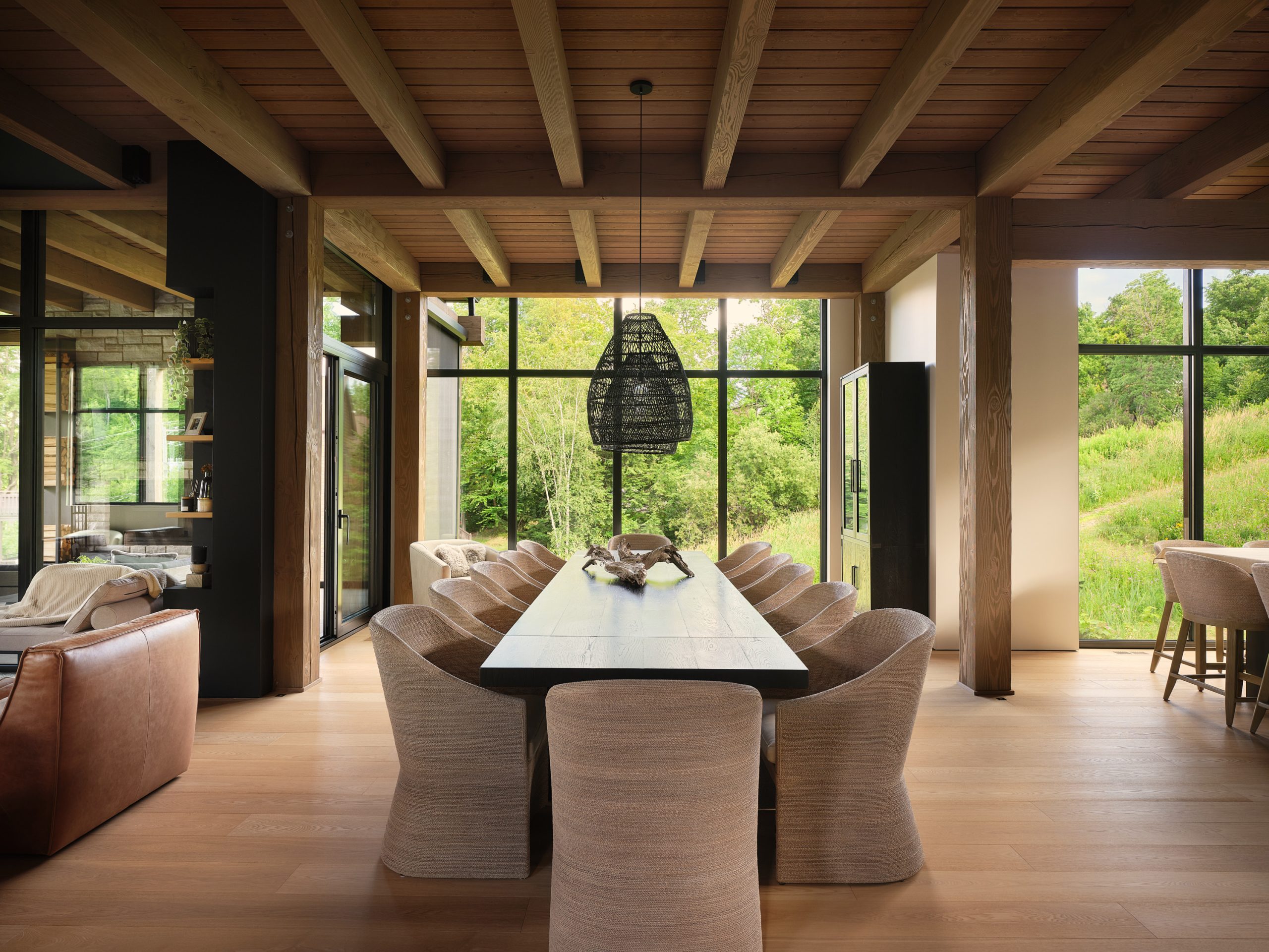 Phil Bernard Photographe Inc. salle a manger maison A+M Evolution Architecture